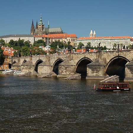 Pension Berg Prague Exterior photo