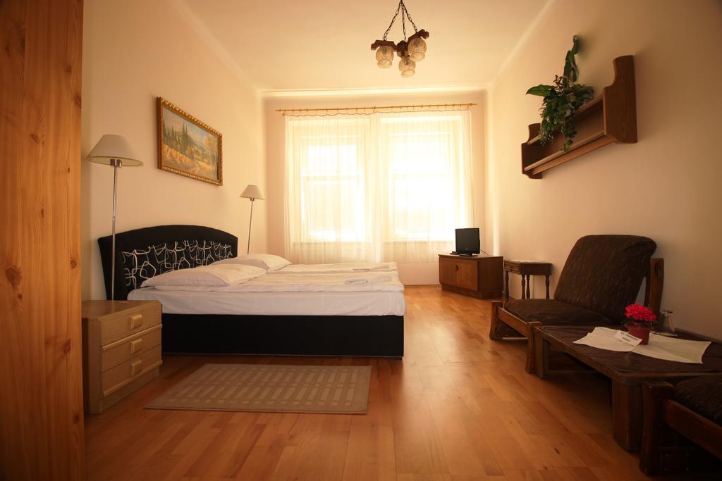 Pension Berg Prague Room photo