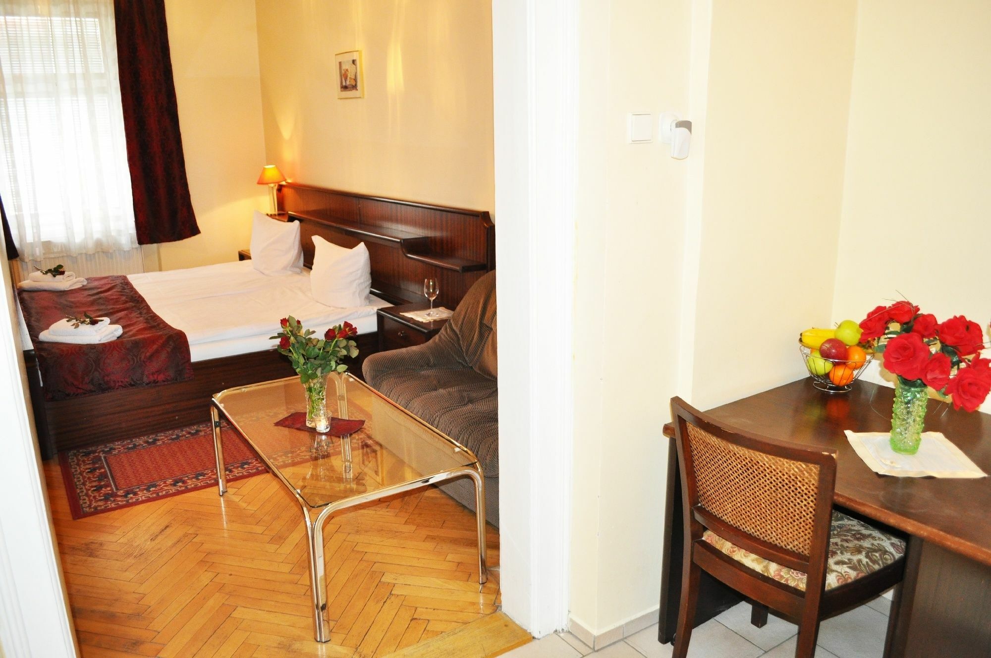 Pension Berg Prague Exterior photo